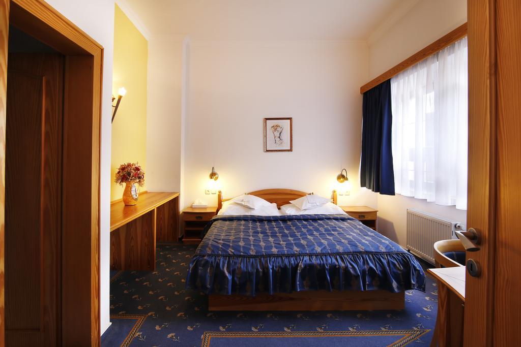 Agh Hotel Roznov pod Radhostem