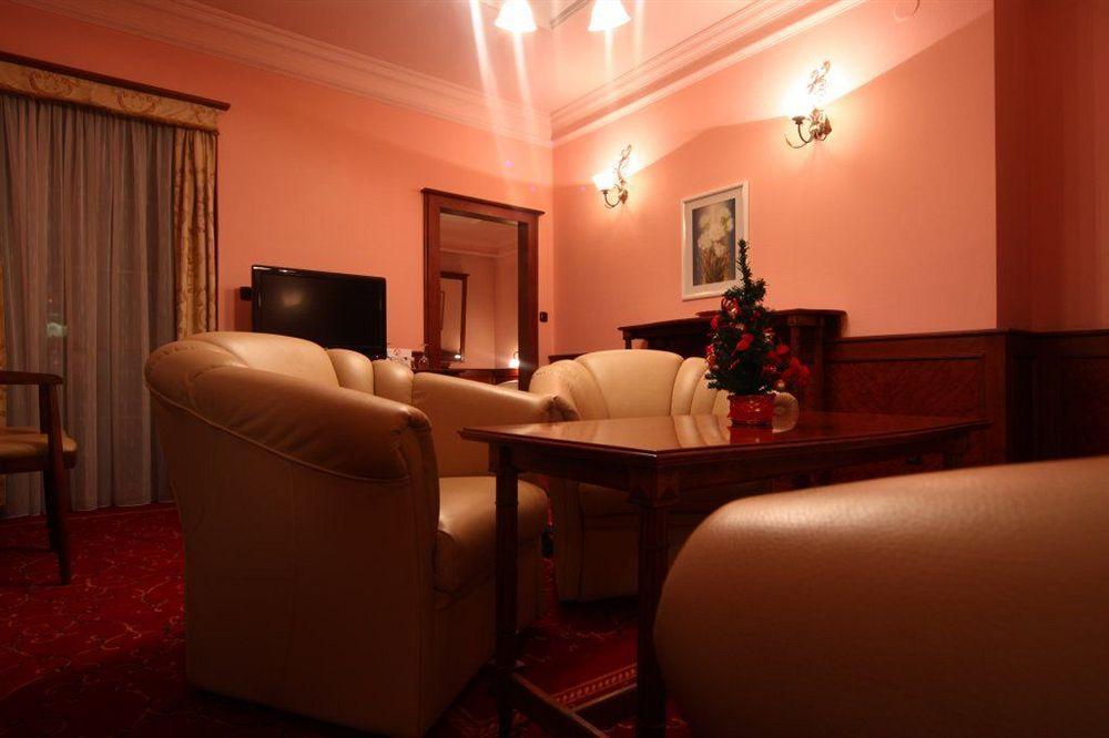 Hotel Agh Roznov pod Radhostem