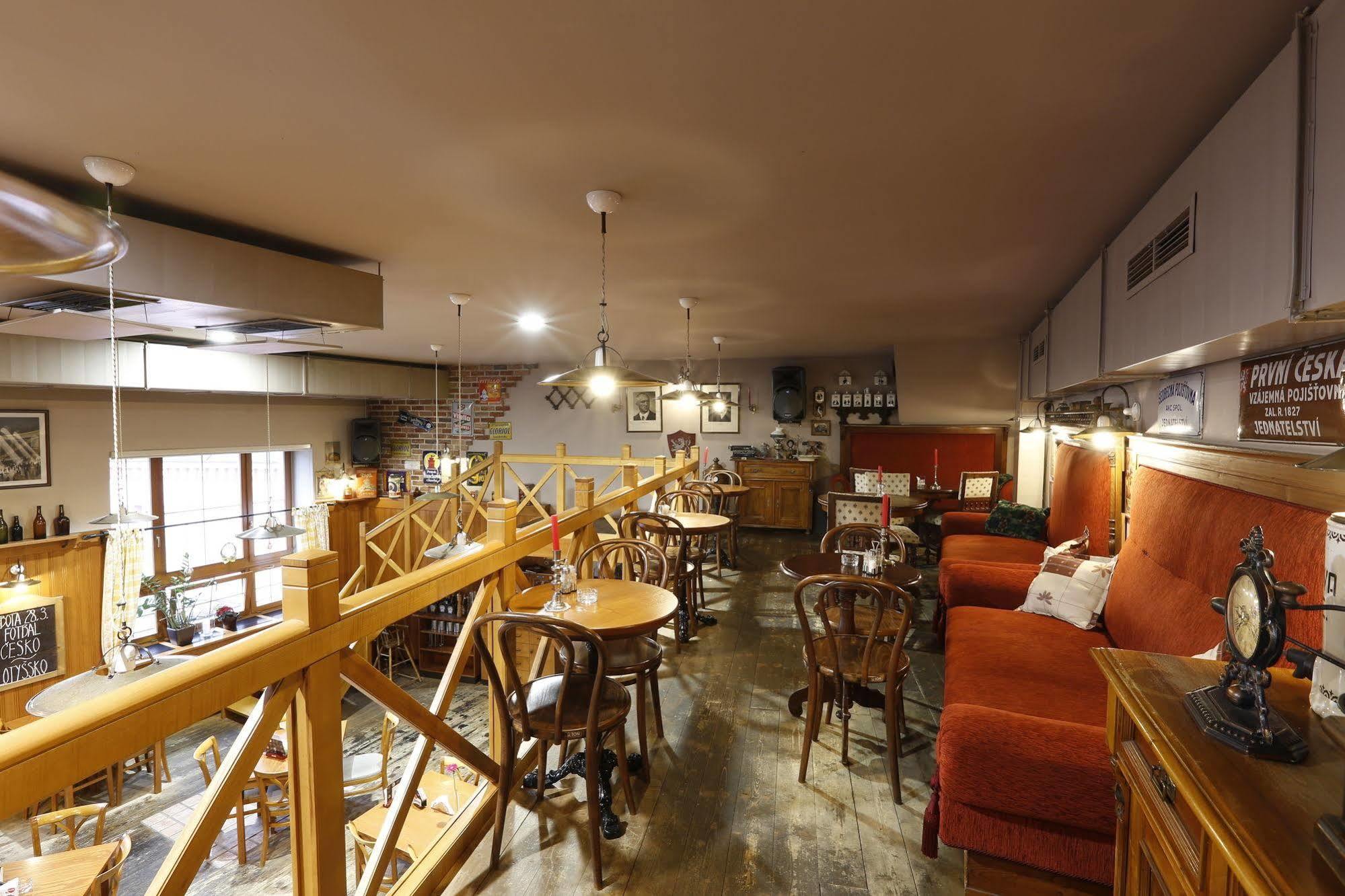 Hotel Agh Roznov pod Radhostem