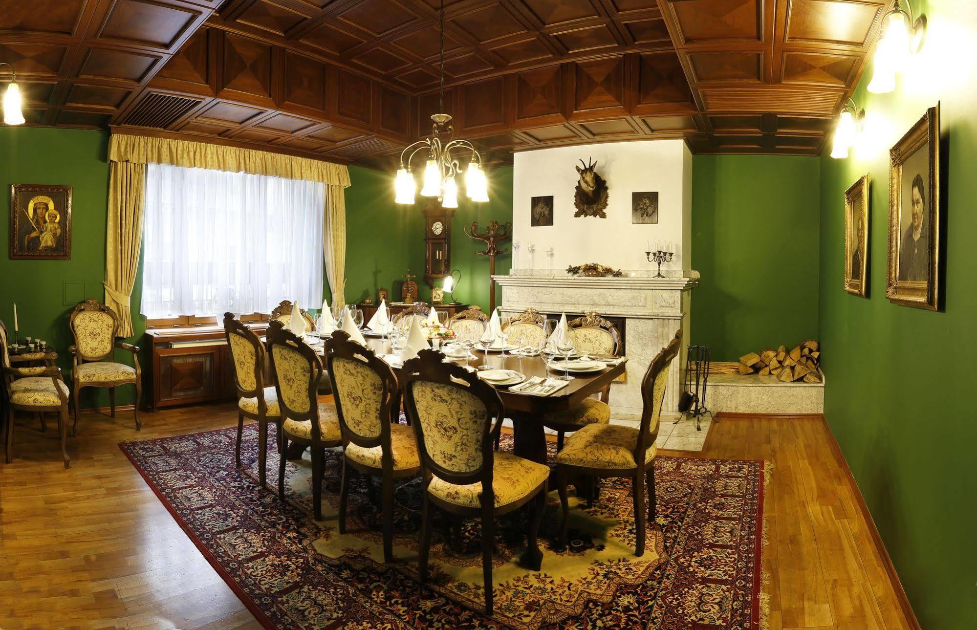 Hotel Agh